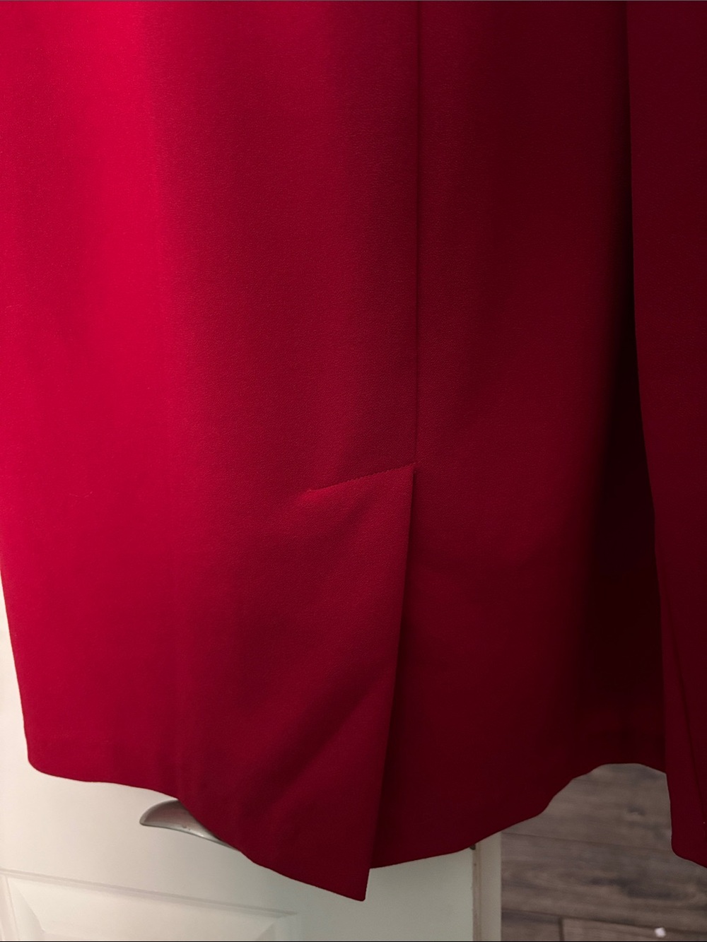 ASHLEY STEWART Red High-Waist Straight Skirt
New without Tags Size 18/20 - Picture 14 of 14